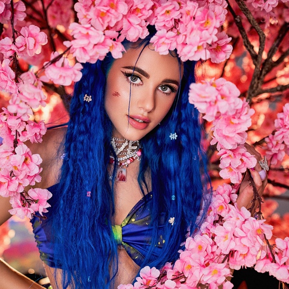 MIA BOYKA — БЕГУ ПО ТРОПИНКЕ